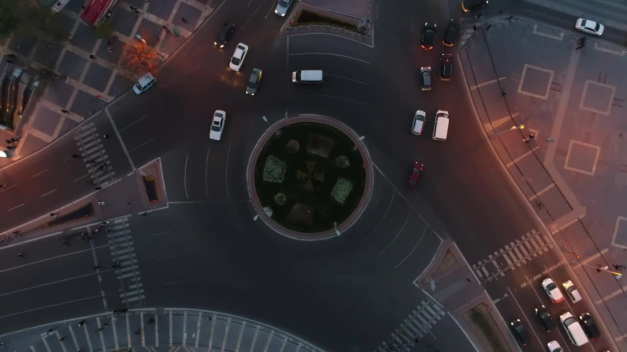 Video Stock Cars Driving Around An Intersection Live Wallpaper For PC