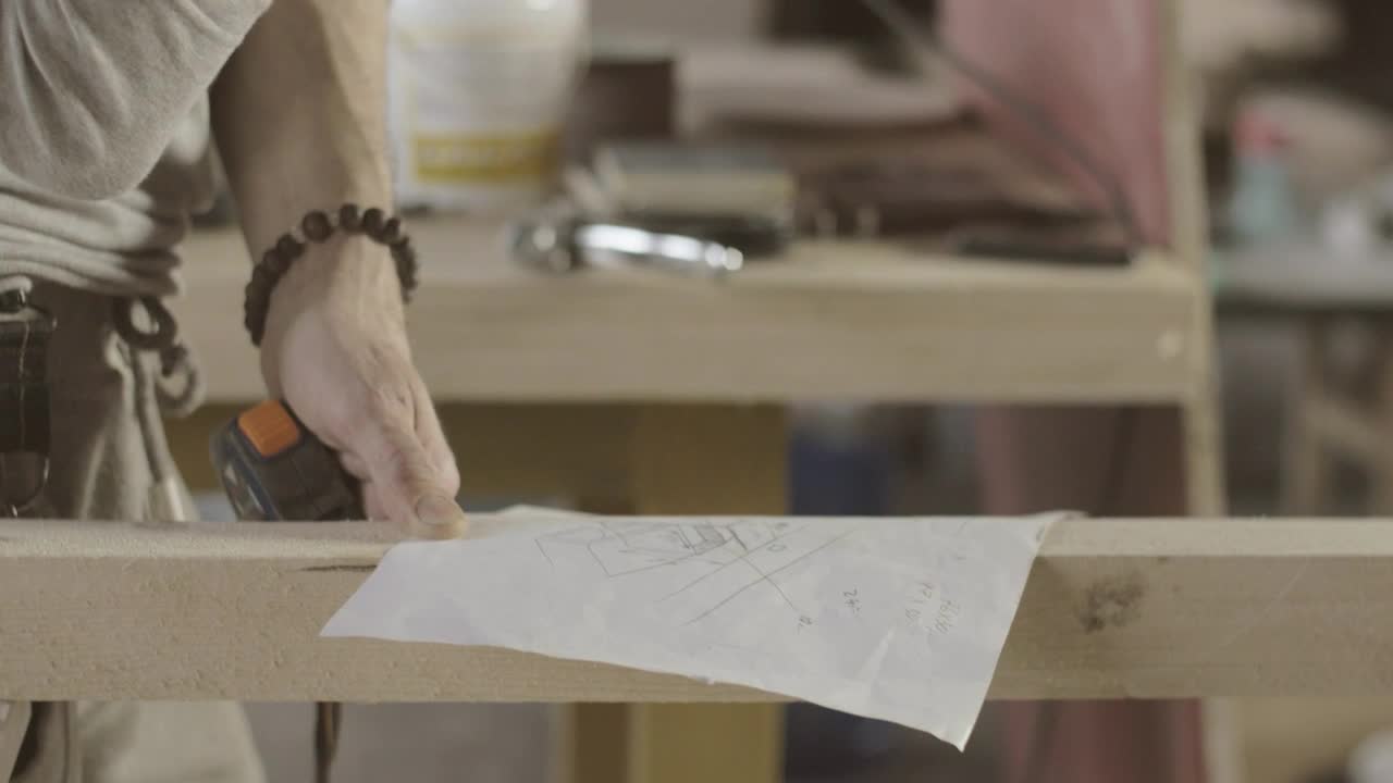 Video Stock Carpenter Reviewing Plans Live Wallpaper For PC