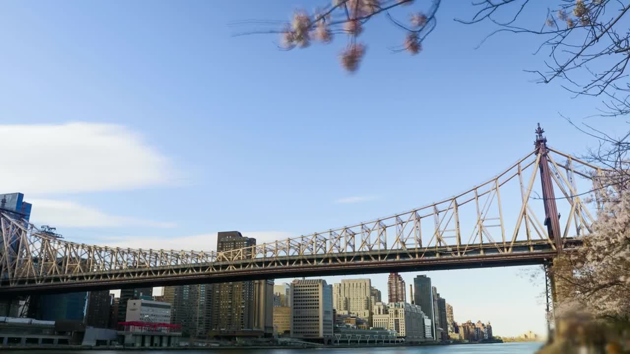 Video Stock Cargo Boat Heading Below A Bridge In Nyc Live Wallpaper For PC