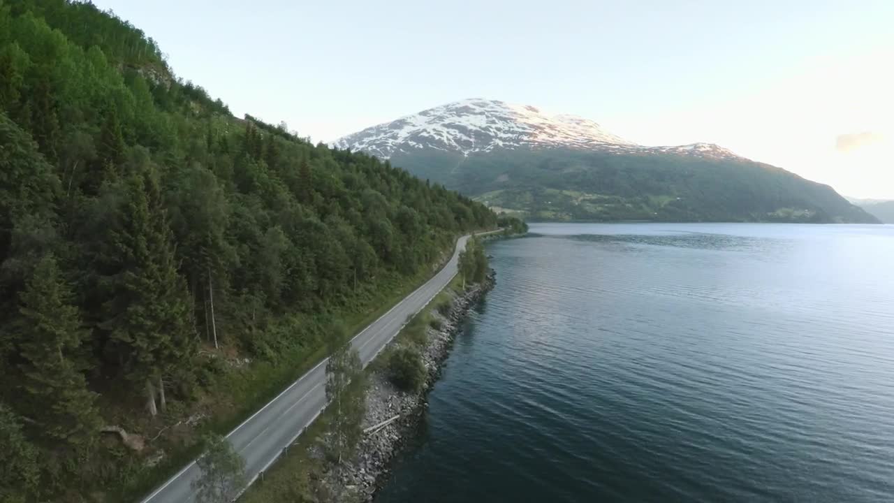 Video Stock Car Driving By A Lake Live Wallpaper For PC