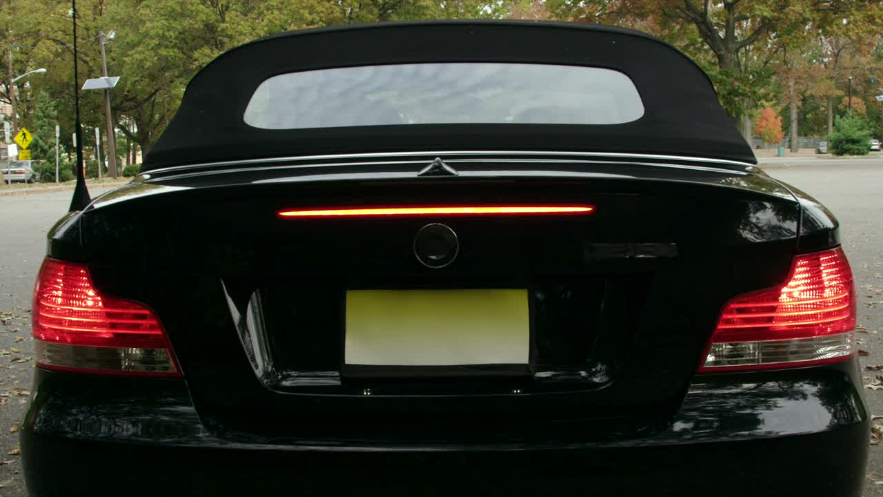 Video Stock Car Driving Away Live Wallpaper For PC