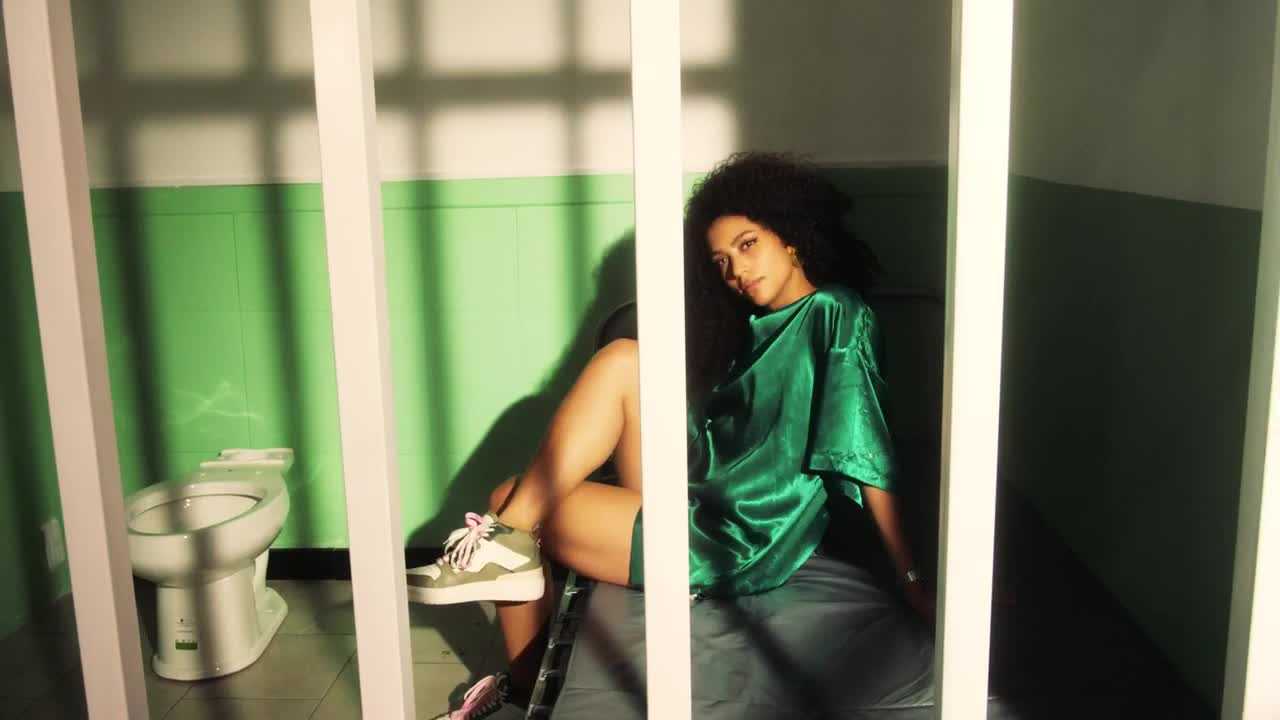 Video Stock Captivating Woman In A Jail Cell After A Party Live Wallpaper For PC