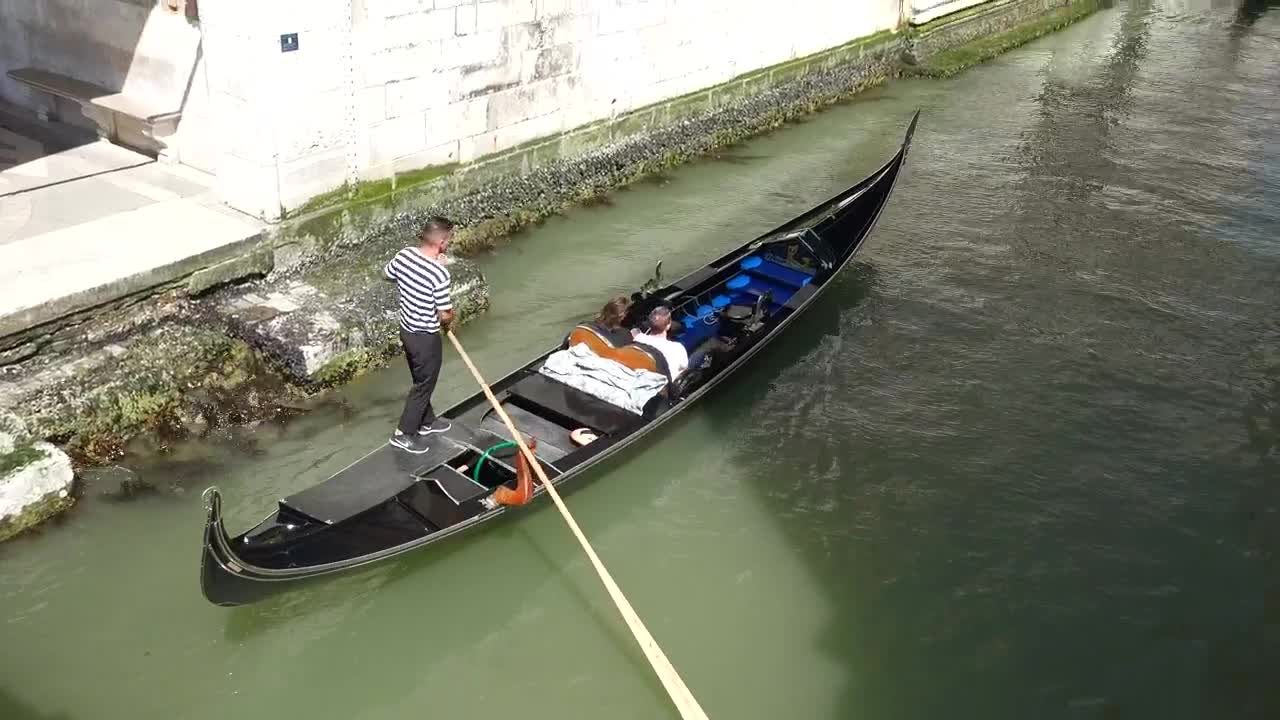 Video Stock Canal With Gondolas In Venice Italy Live Wallpaper For PC