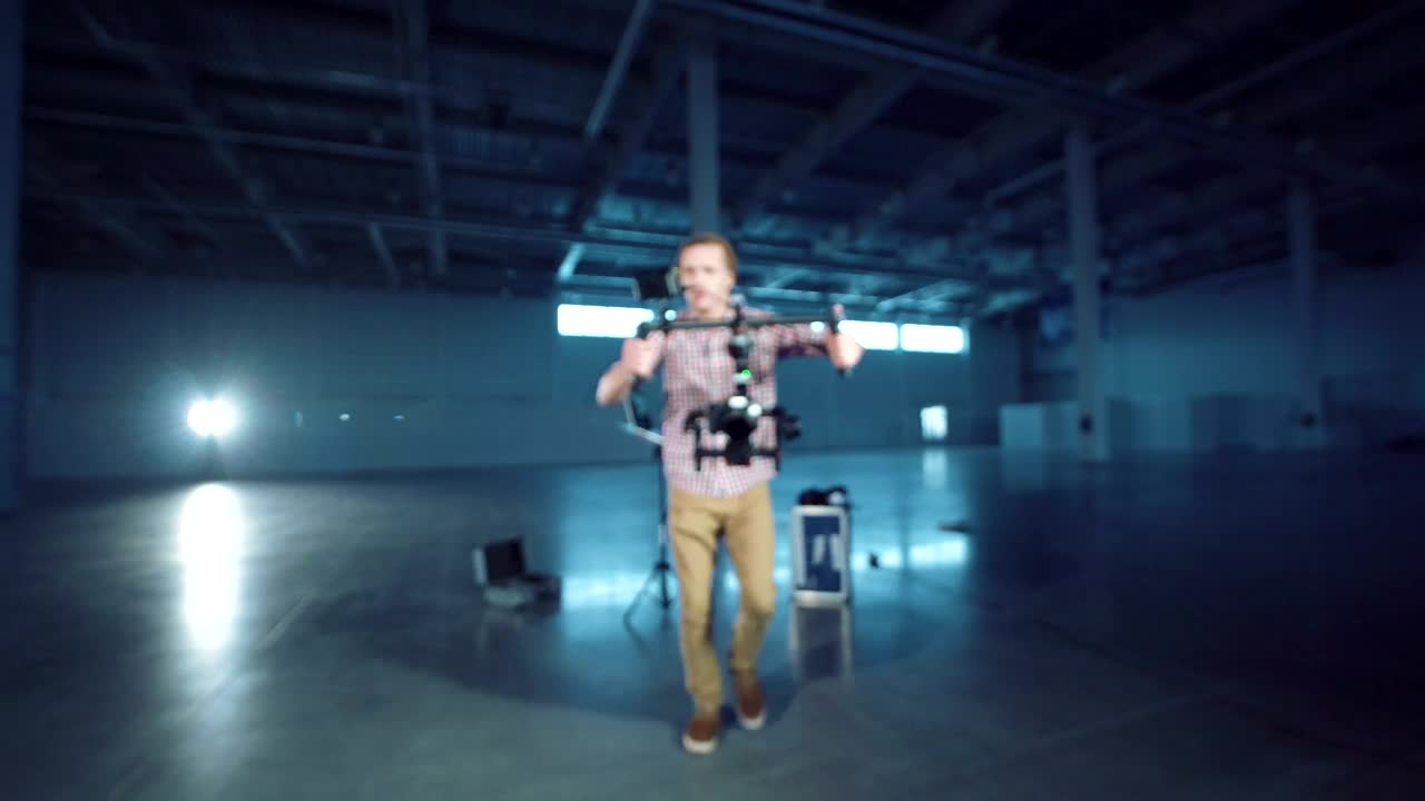 Video Stock Cameraman Walking With A Camera Stabilizer Live Wallpaper For PC