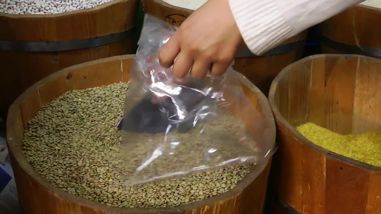 Video Stock Buying Beans In The Market Live Wallpaper For PC