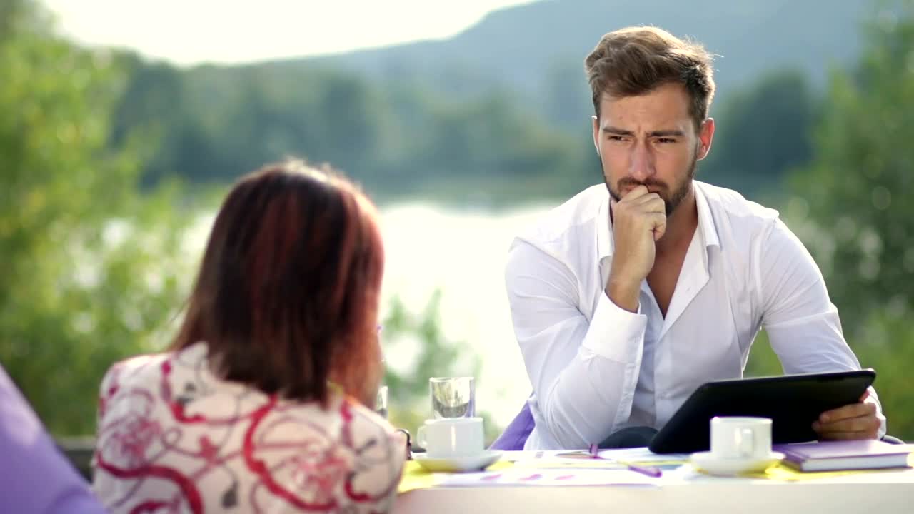 Video Stock Businessman Has A Good Idea Live Wallpaper For PC