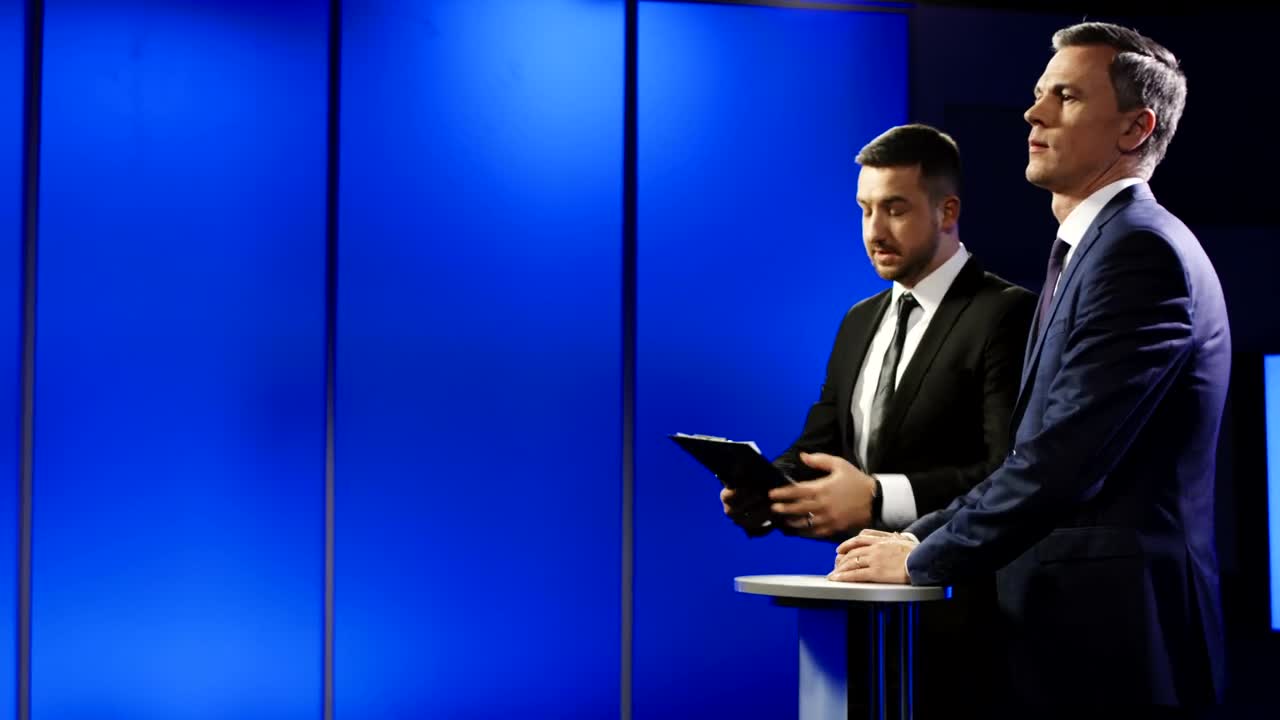 Video Stock Businessman Cutting Off Interview With Reporters Live Wallpaper For PC