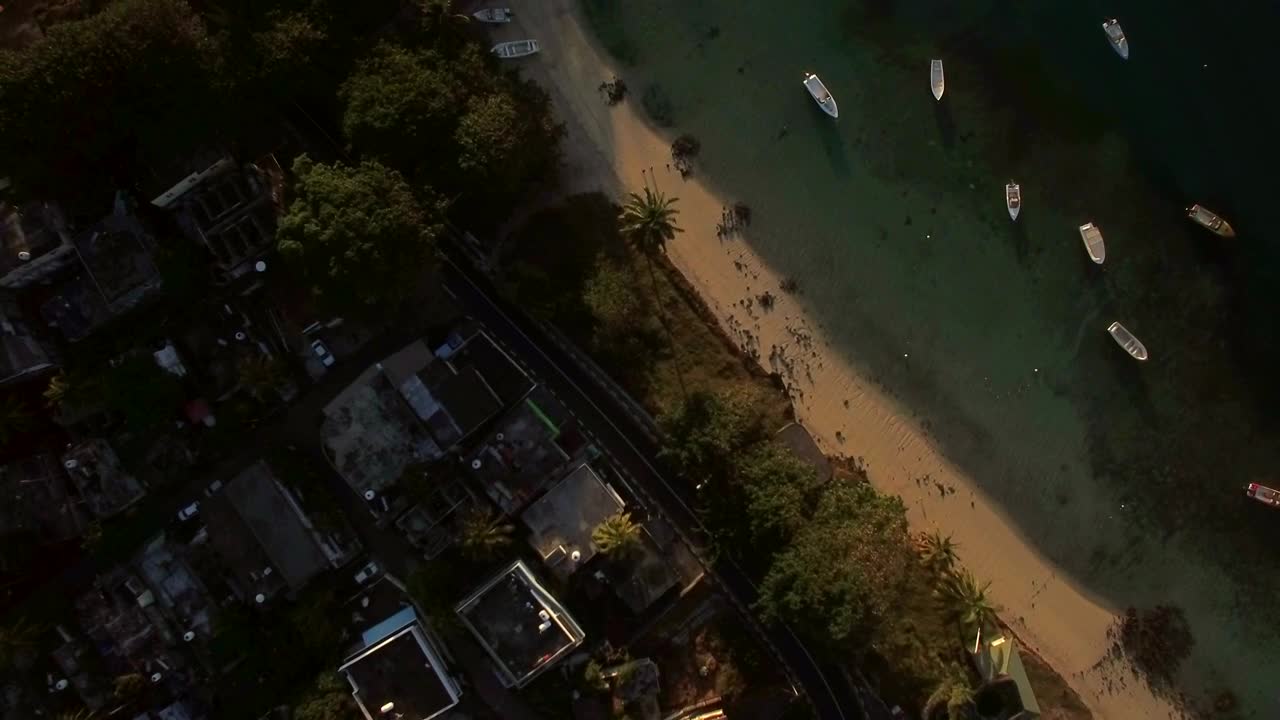 Video Stock Clouds Casting Dark Shadows Live Wallpaper For PC