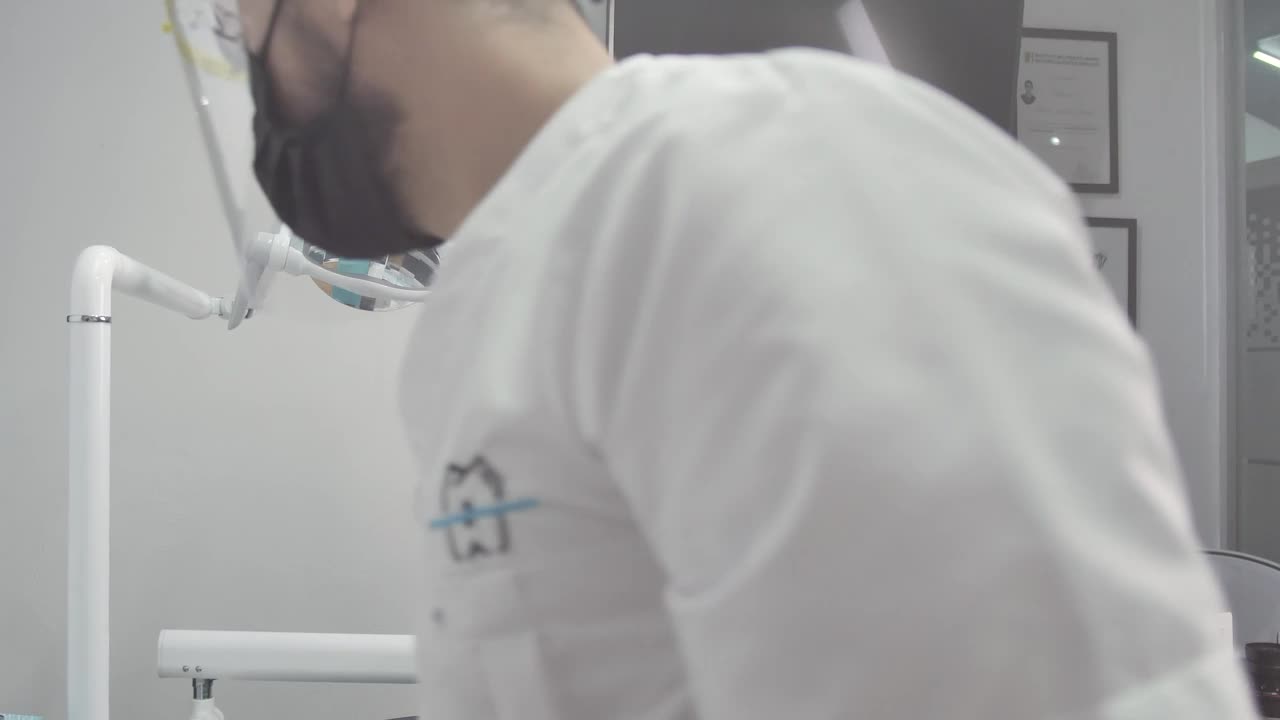 Stock Video Dentists In Office Live Wallpaper For PC