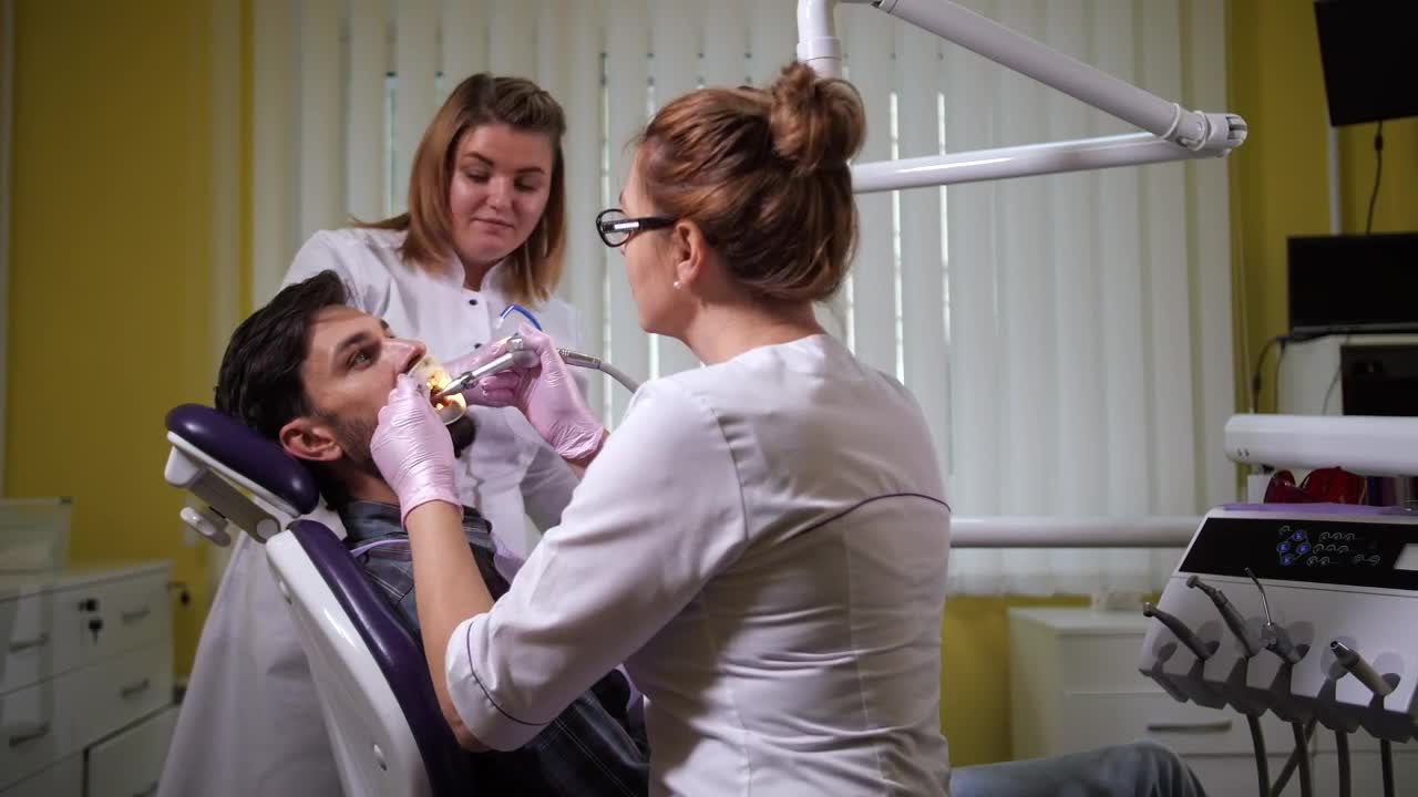 Stock Video Dentist Cleaning Teeth After Treatment Live Wallpaper For PC