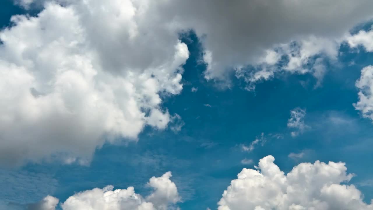 Stock Video Deep White Clouds Forming Live Wallpaper For PC