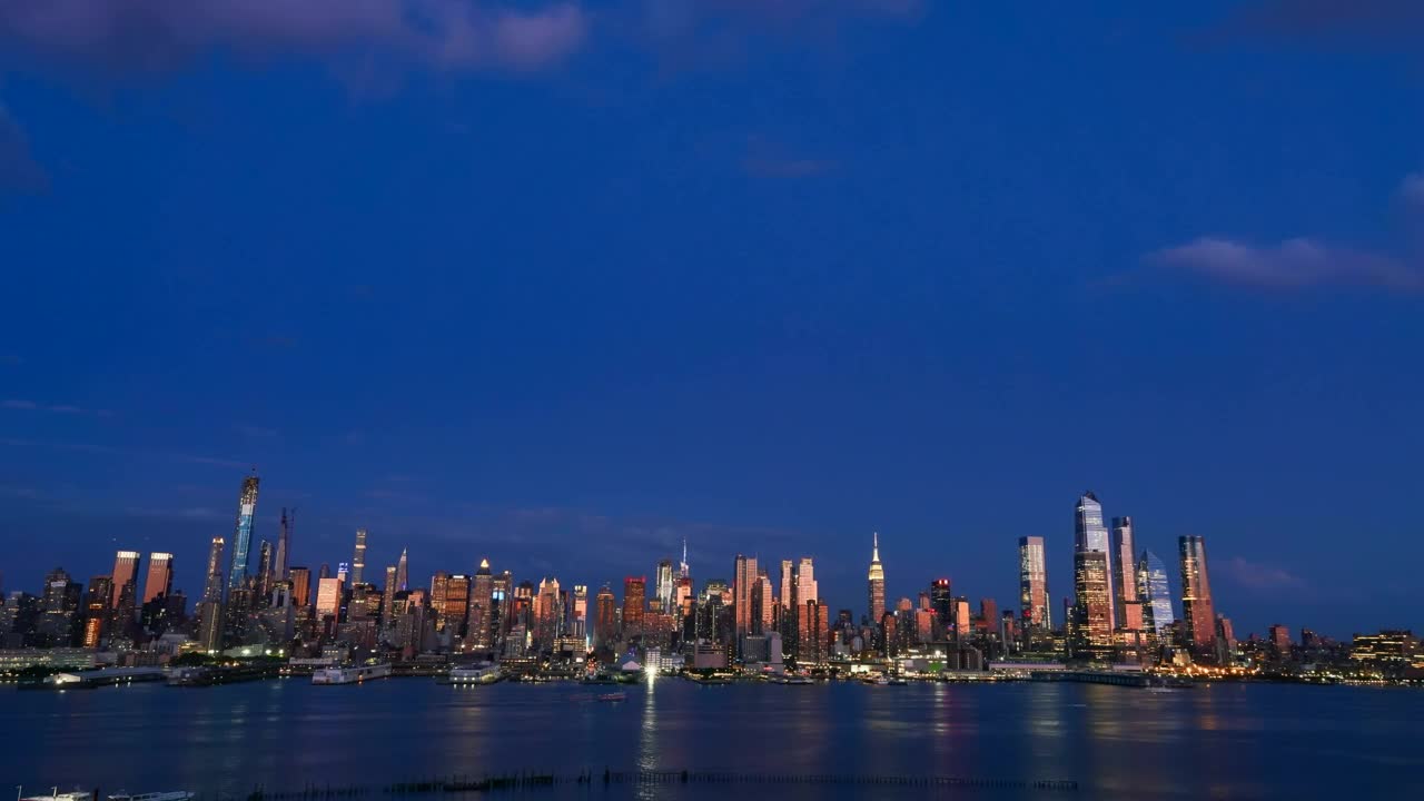 Stock Video Deep Blue Skies Above New York Live Wallpaper For PC
