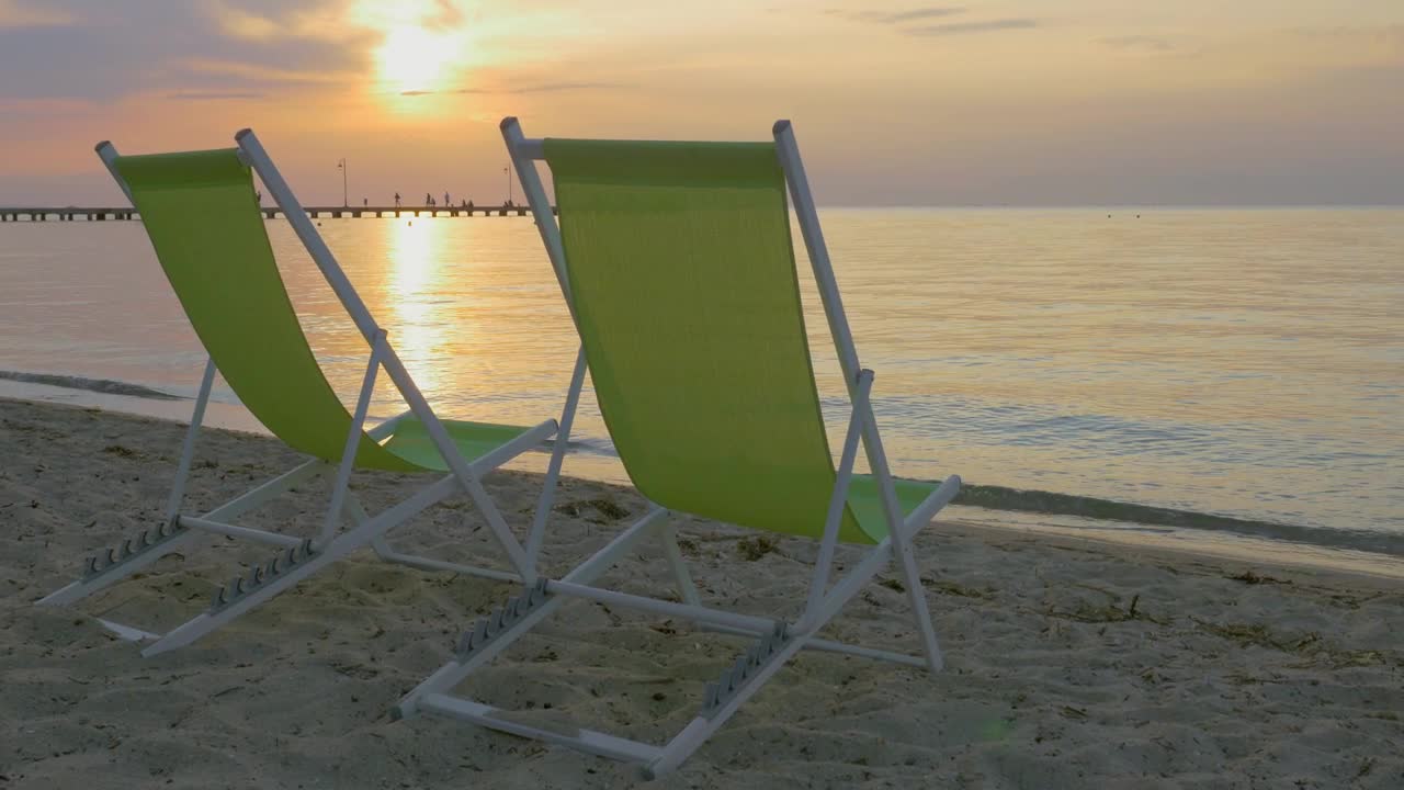 Stock Video Deckchair At The Beach Live Wallpaper For PC