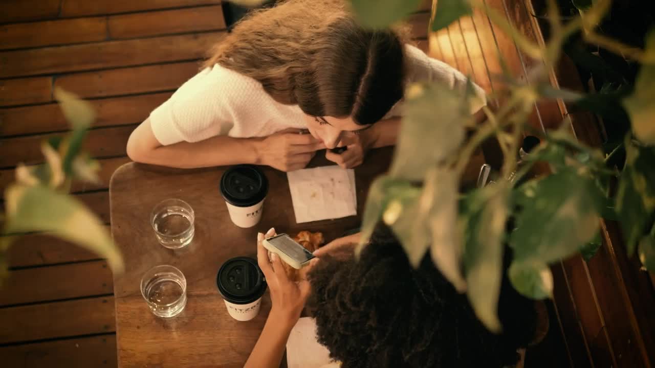 Stock Video Date Between Two Girl Friends In A Coffee Shop Live Wallpaper For PC