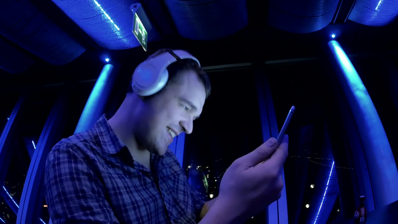 Stock Video Dancing To Music On His Phone Live Wallpaper For PC