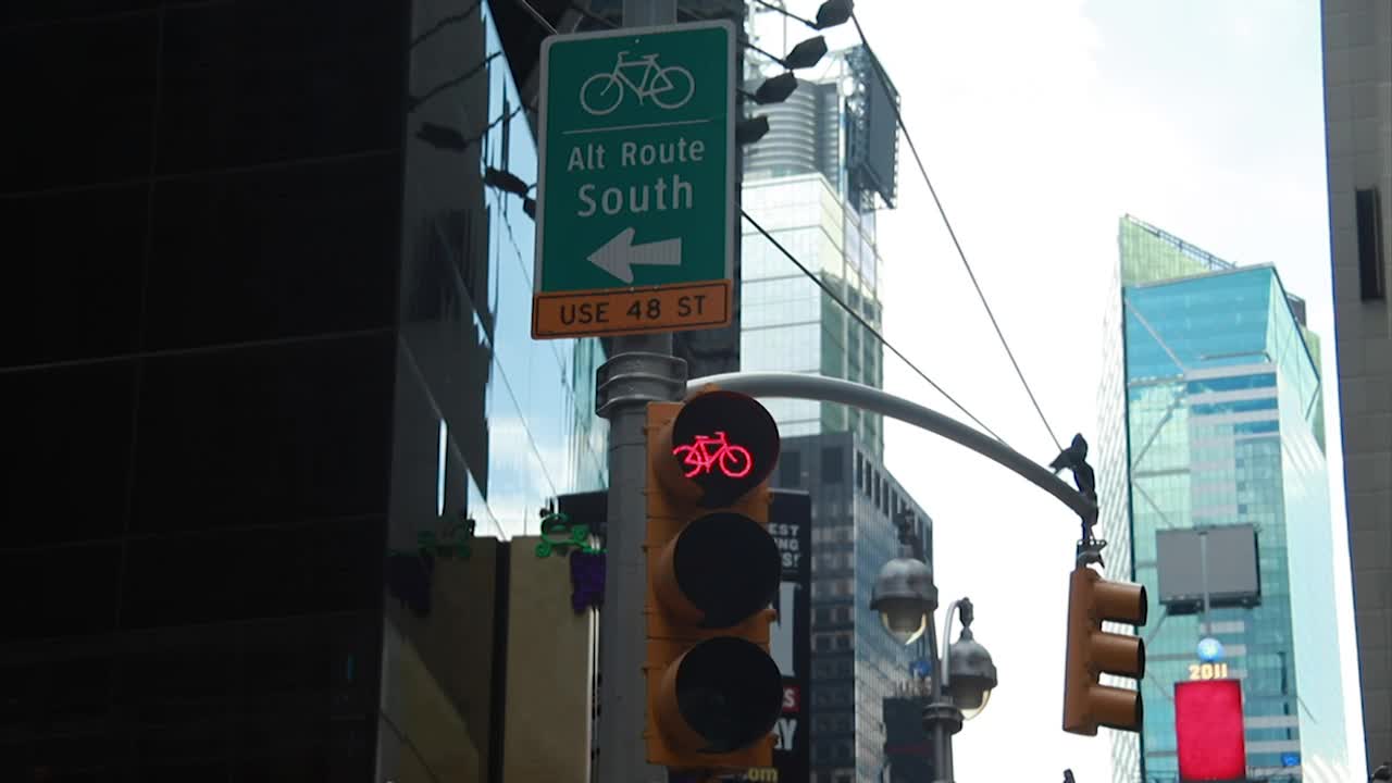 Stock Video Cycling Signs In The City Live Wallpaper For PC