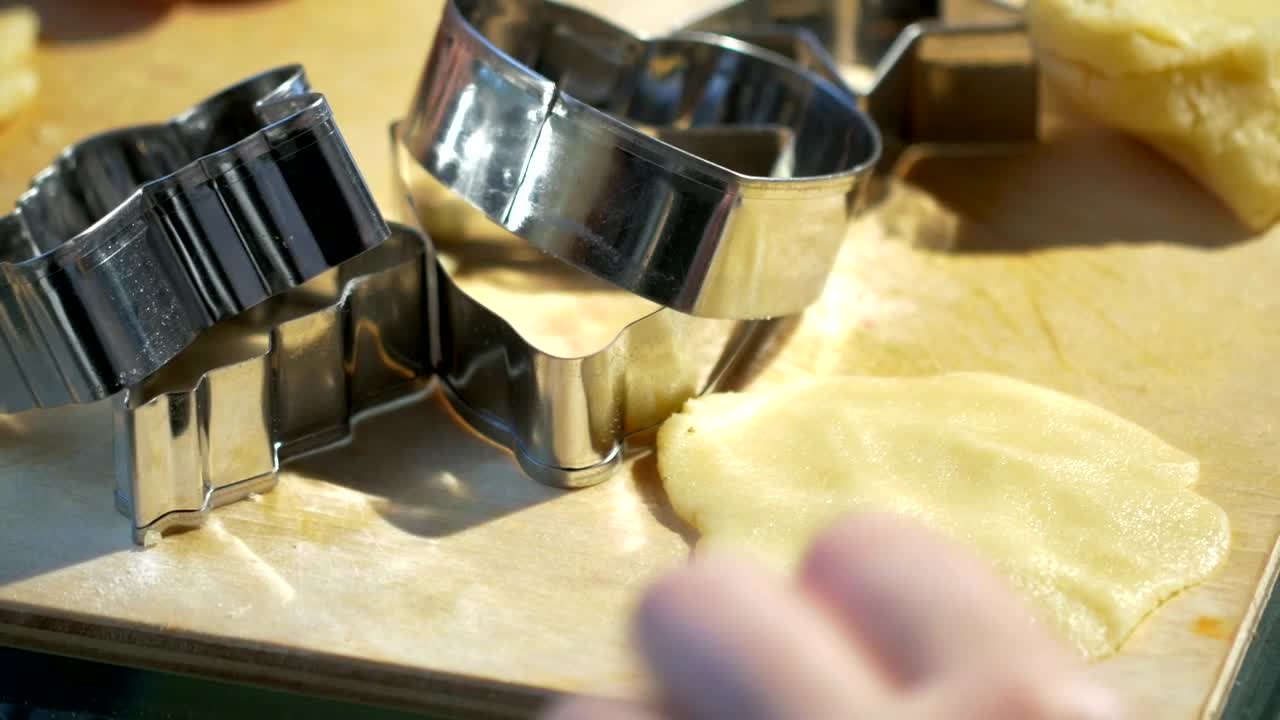 Stock Video Cutting Out Pastry Shapes Live Wallpaper For PC