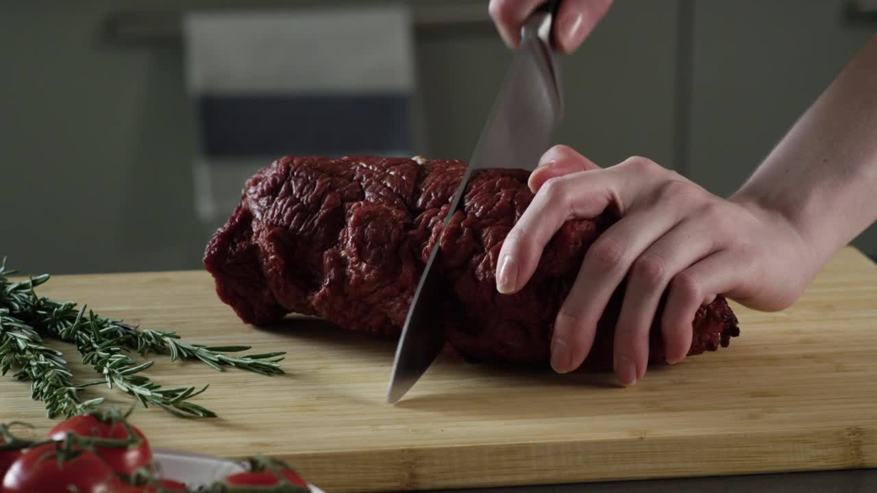 Stock Video Cutting Open A Ham Live Wallpaper For PC