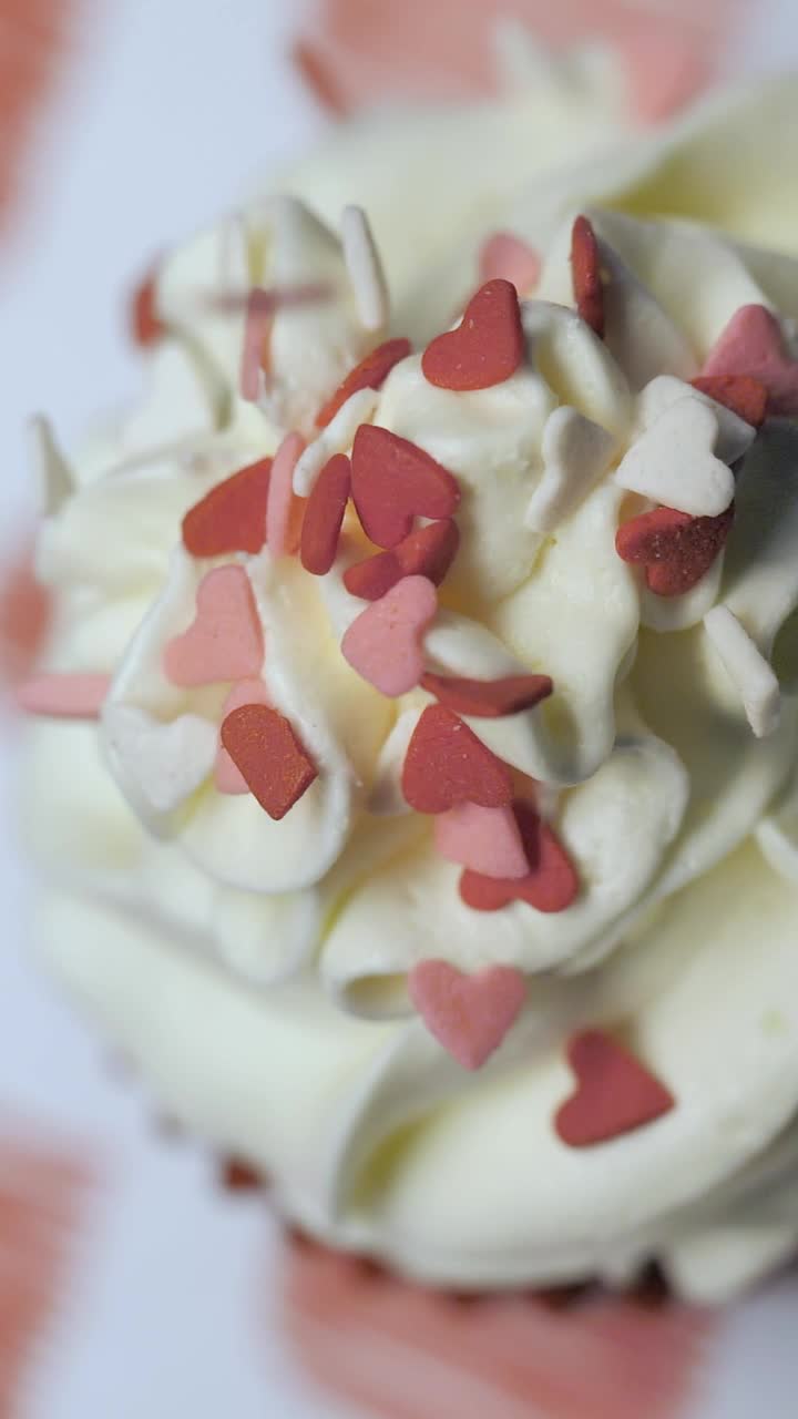 Stock Video Cupcake With Heart Sprinkles Live Wallpaper For PC