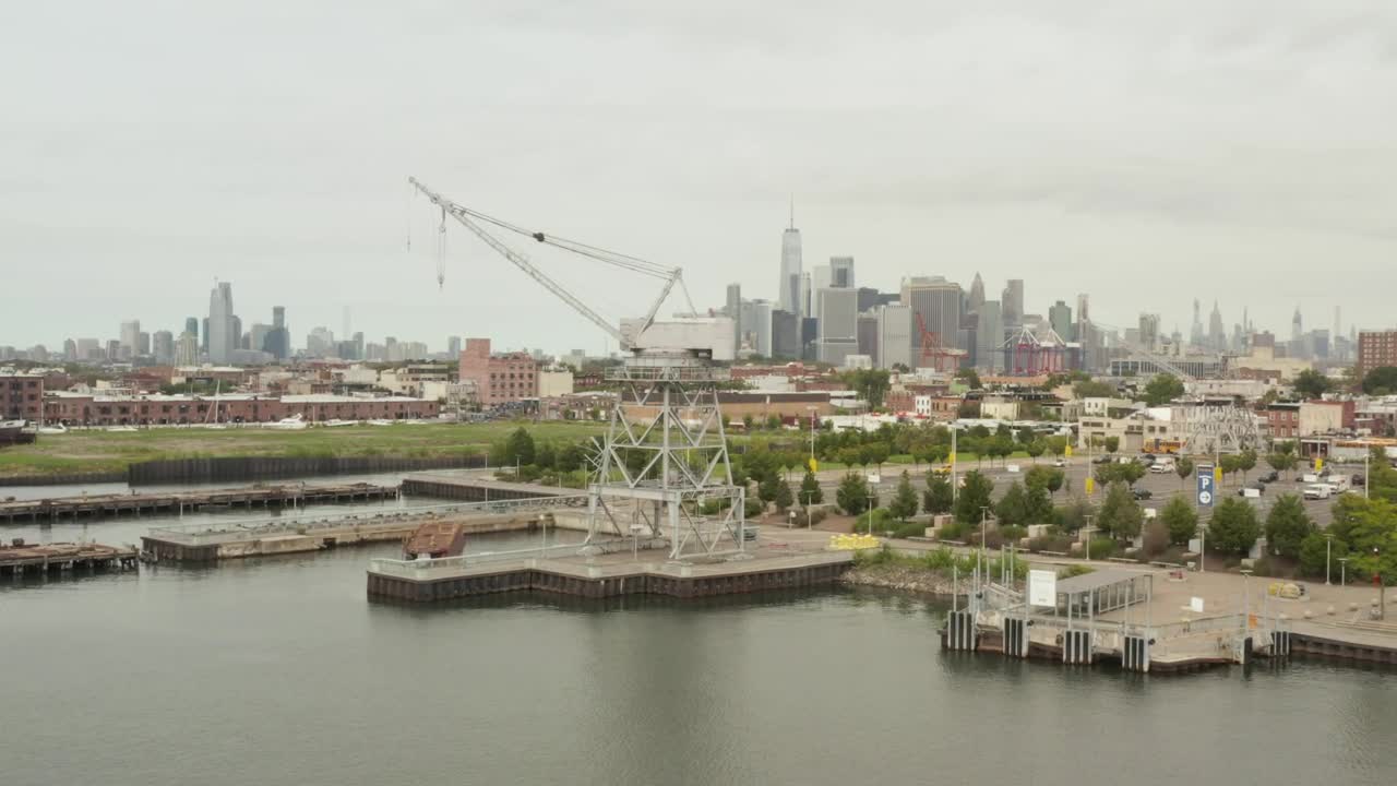 Stock Video Crane In The International Maritime Traffic Dock Live Wallpaper For PC