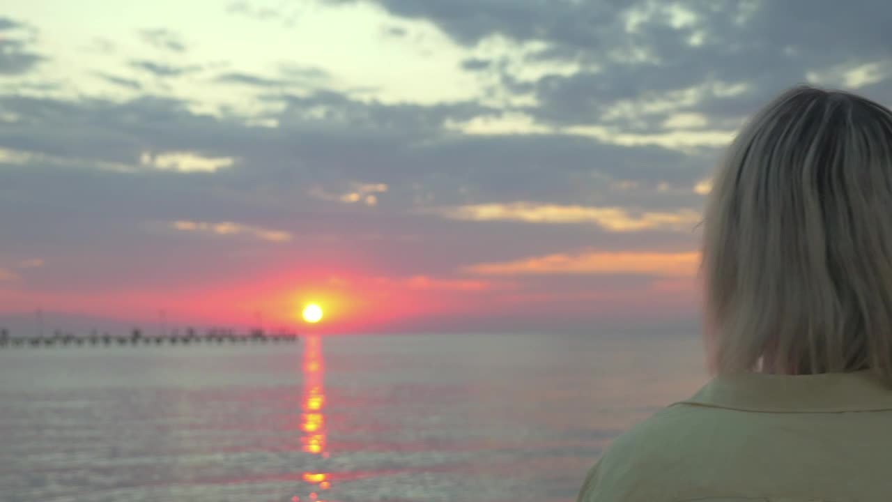 Stock Video Couple Hugging As The Sun Goes Down Live Wallpaper For PC