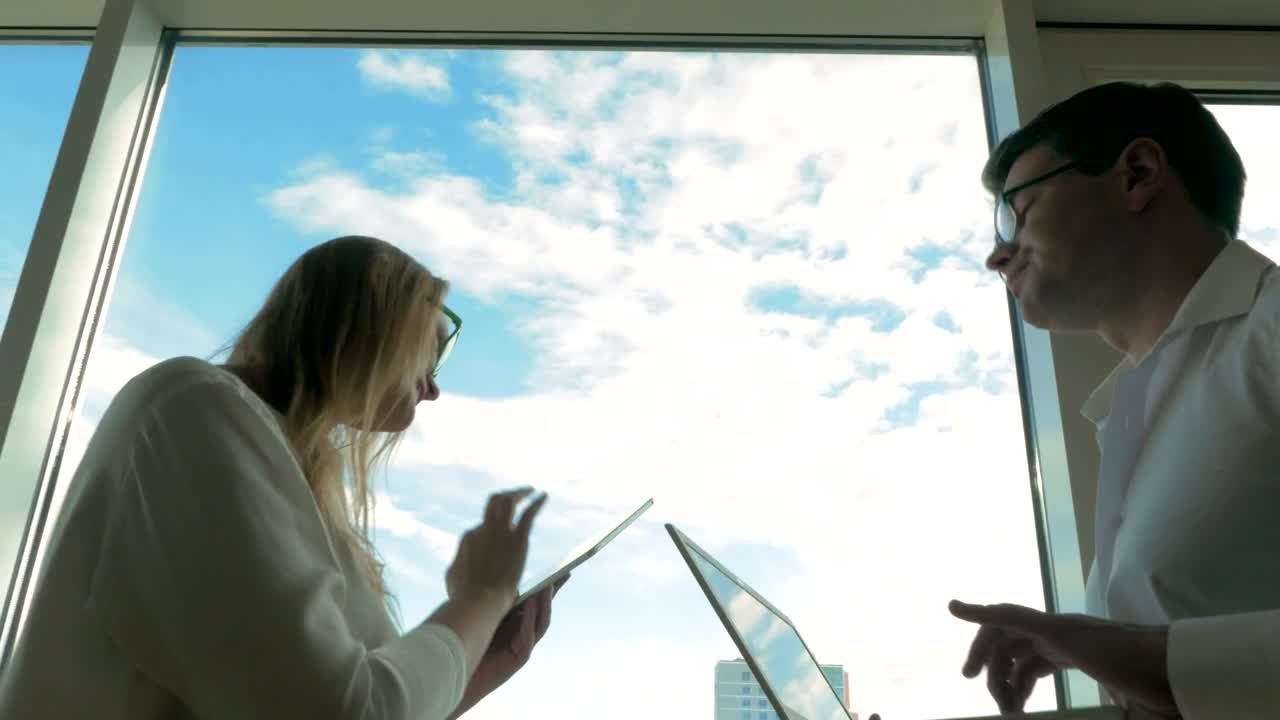 Stock Video Couple Dancing While Working Live Wallpaper For PC