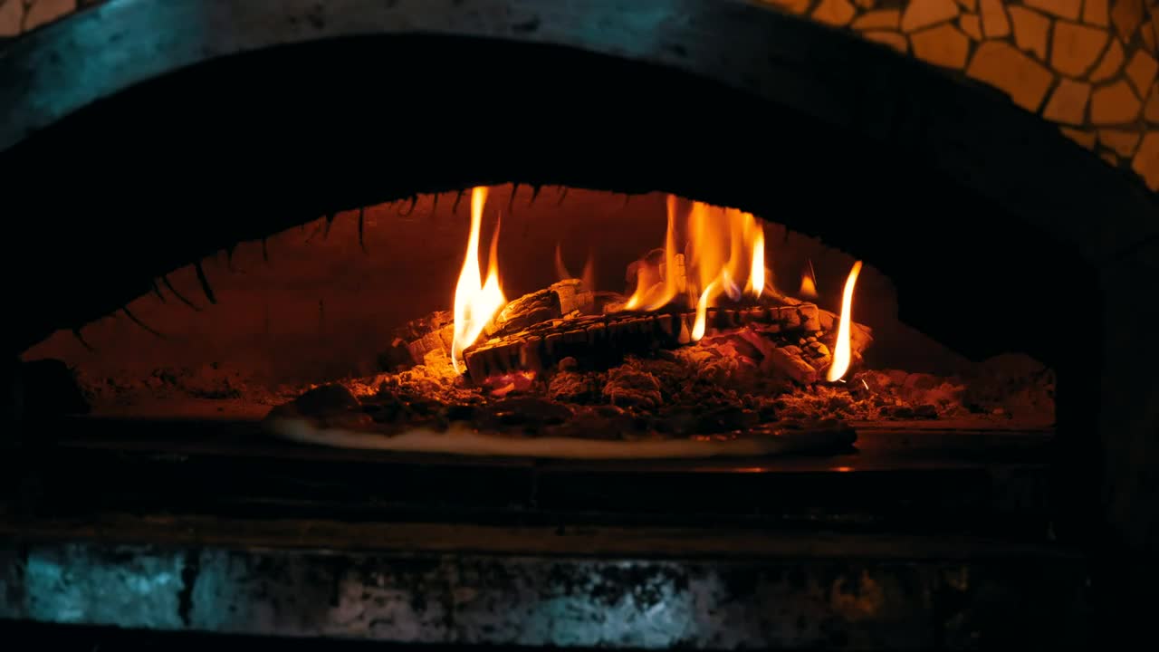 Stock Video Cooking Pizza In A Traditional Oven Live Wallpaper For PC