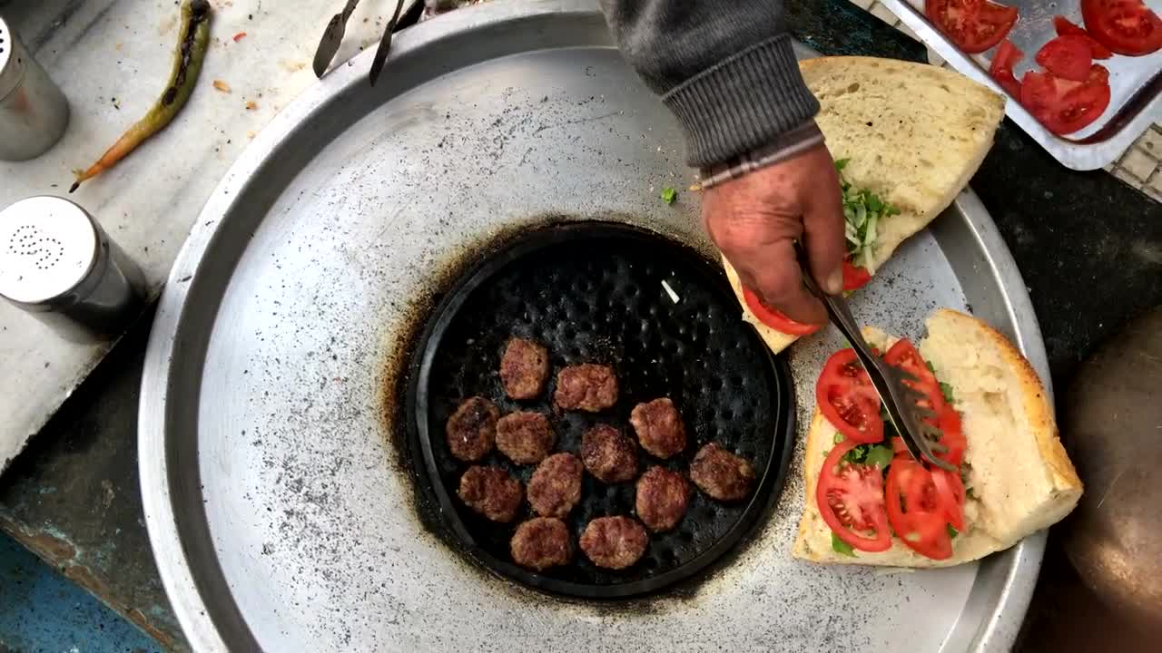 Stock Video Cook Preparing Beef Sandwich Live Wallpaper For PC