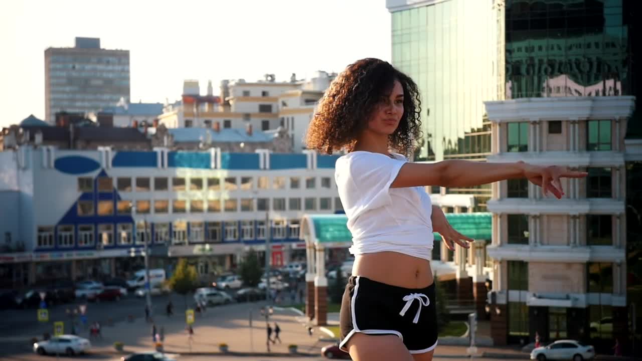 Stock Video Contemporary Dancer Doing Dance Steps Live Wallpaper For PC