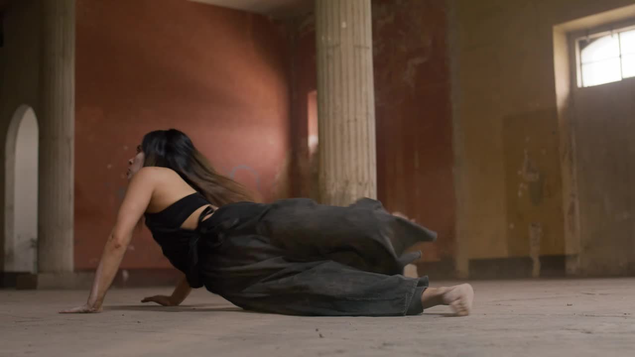Stock Video Contemporary Dancer Dancing On The Floor Live Wallpaper For PC