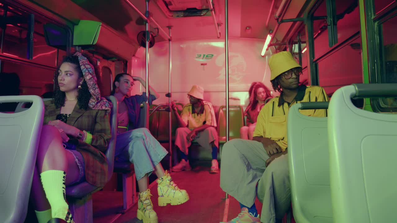 Stock Video Conceptual Urban Fashion Live Wallpaper For PC