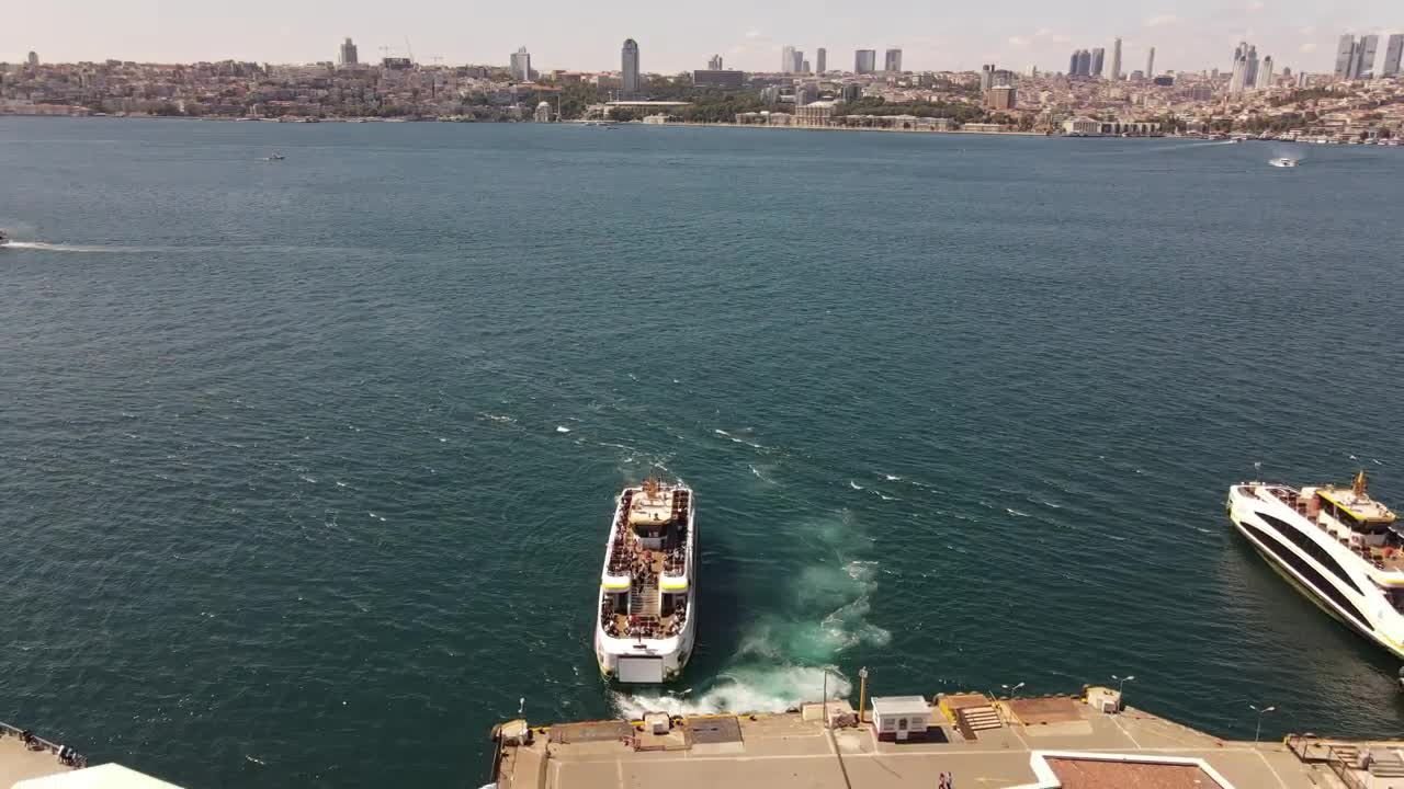 Stock Video Coast With A Couple Of Yachts In A Sunny City Live Wallpaper For PC