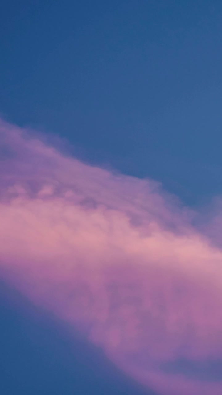 Stock Video Clouds Traveling Slowly With The Wind In The Blue Sky Live Wallpaper For PC