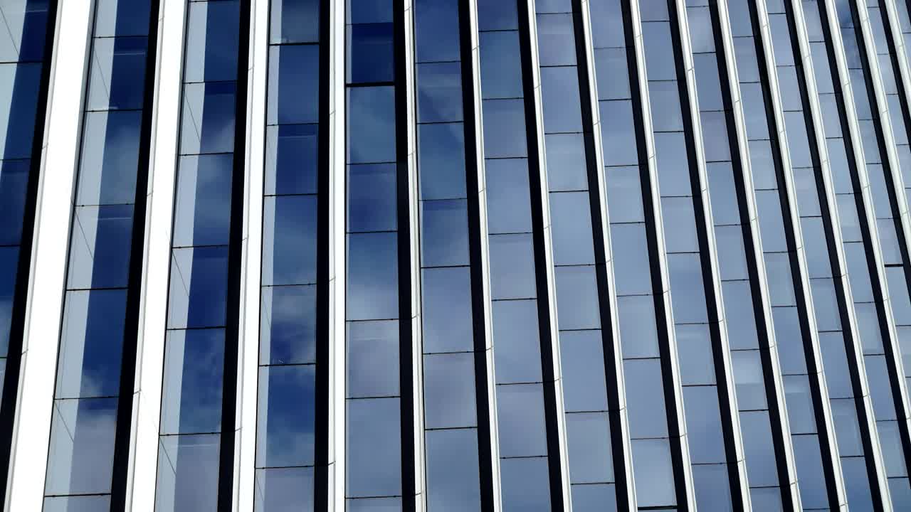 Stock Video Clouds Reflecting On A Large Building Live Wallpaper For PC