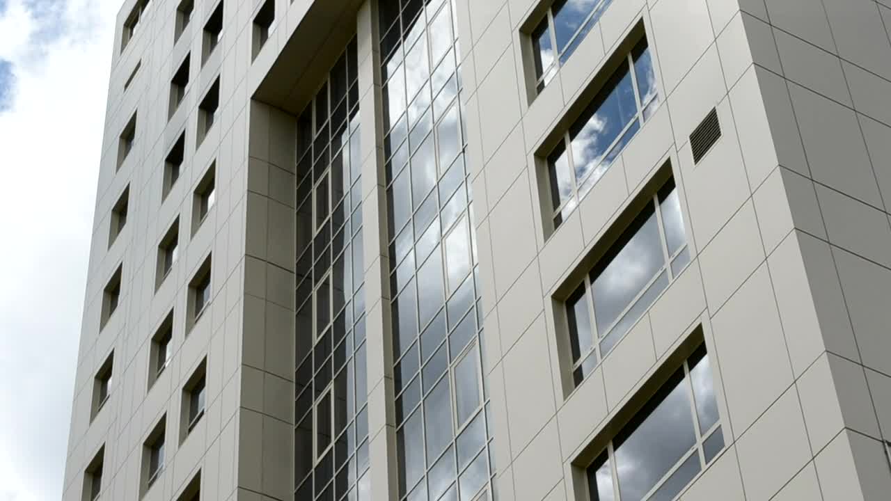 Stock Video Clouds Reflecting On Office Windows Live Wallpaper For PC