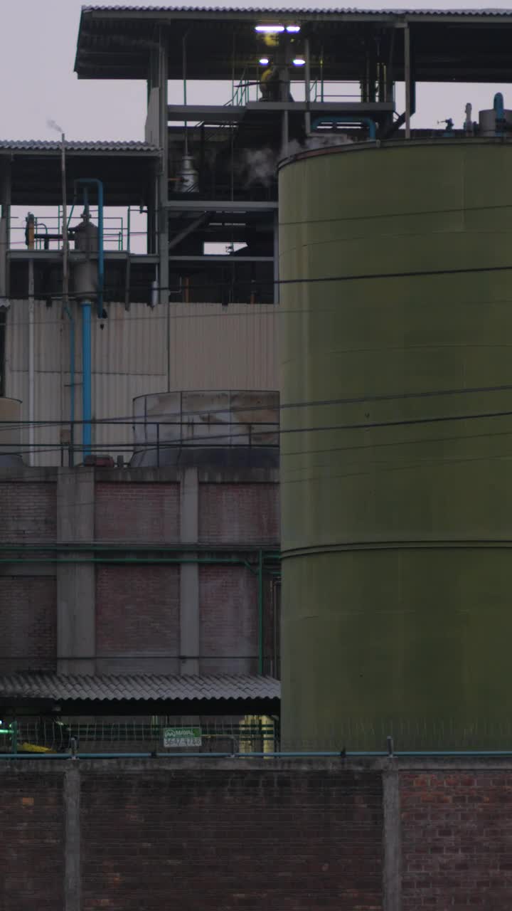 Stock Video Factory Smoke Live Wallpaper For PC