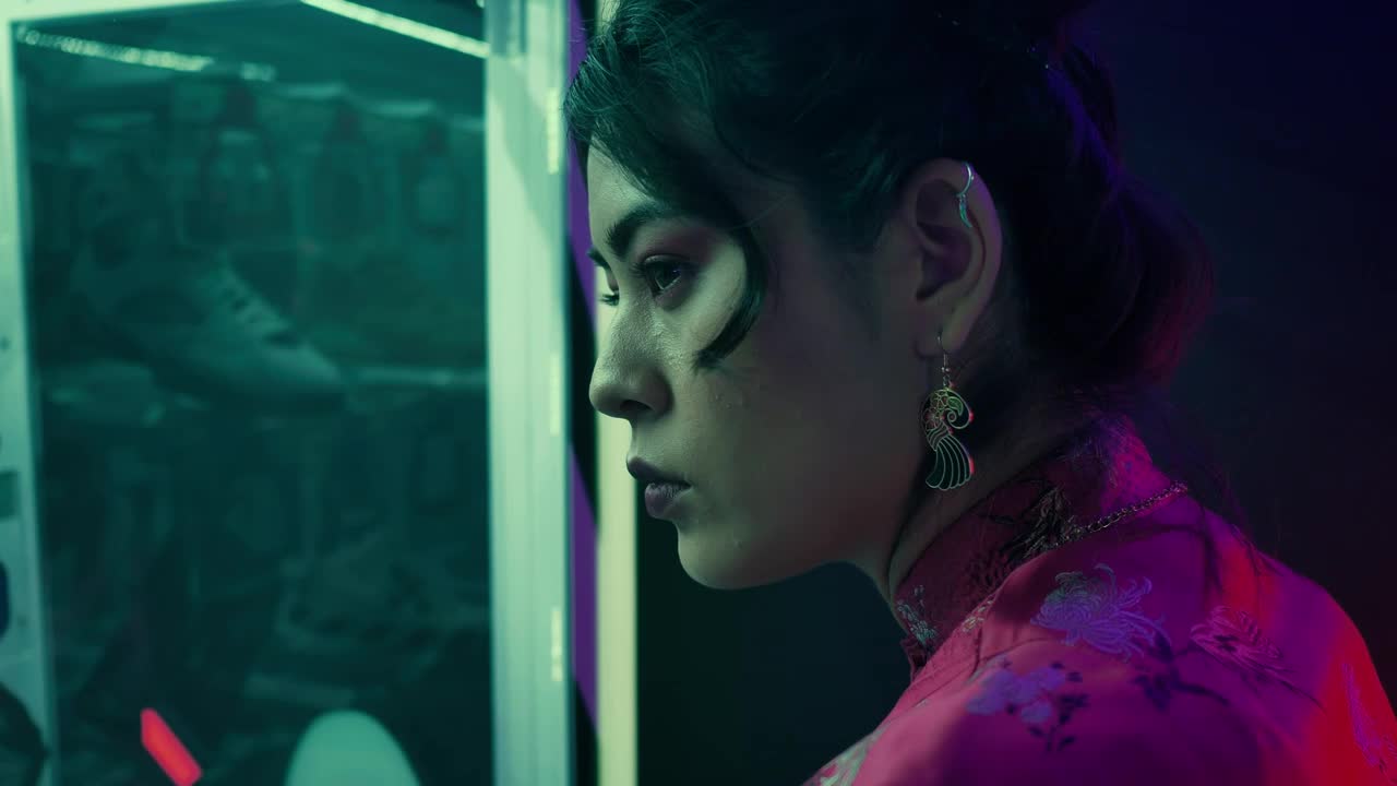 Stock Video Face Of A Woman In Kimono In An Arcade Live Wallpaper For PC