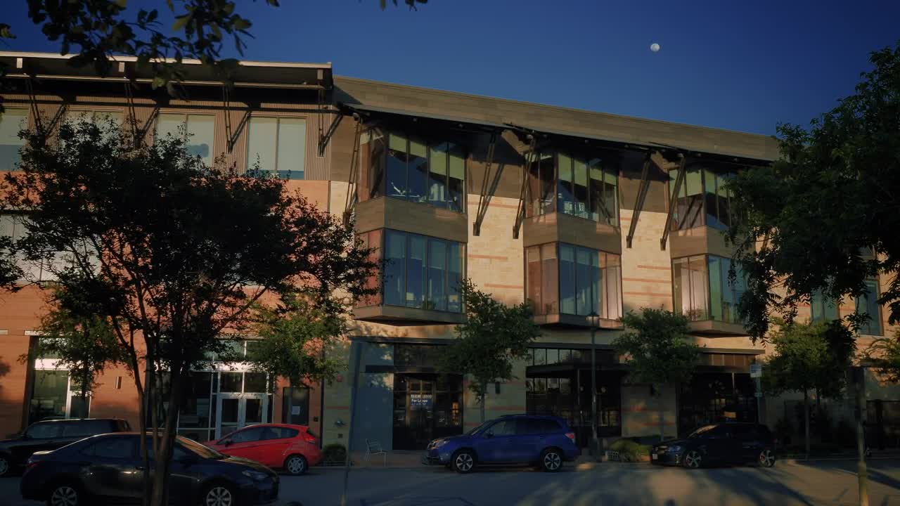 Stock Video Facade Of A Modern Small Building Live Wallpaper For PC