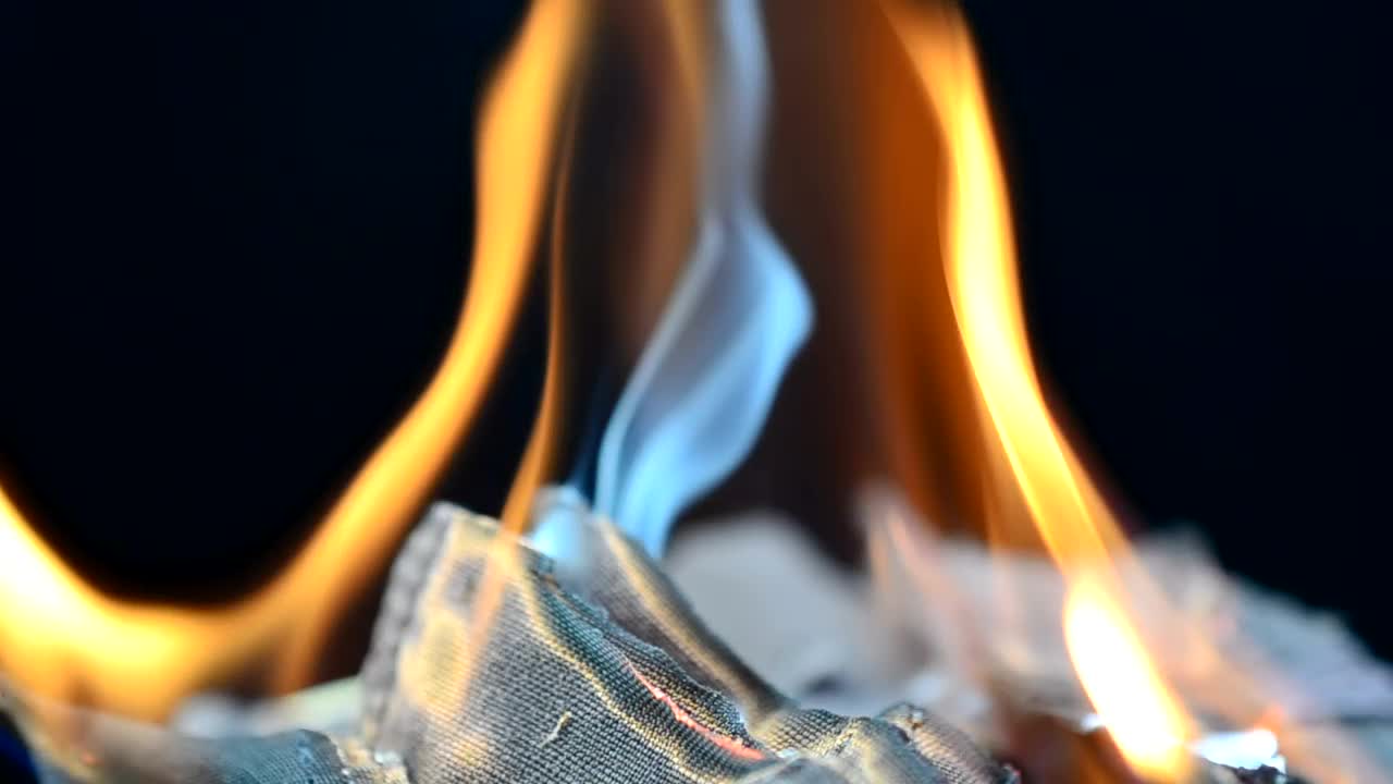 Stock Video Fabric Burning Inside Live Wallpaper For PC