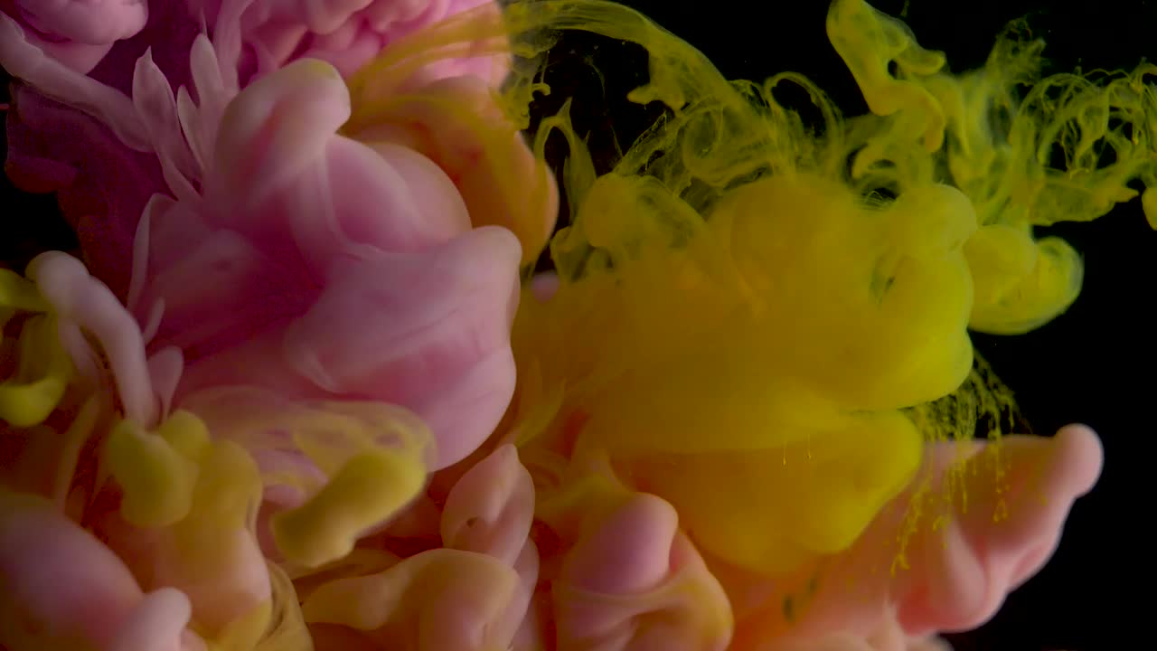 Stock Video Exploding Ink Underwater Live Wallpaper For PC