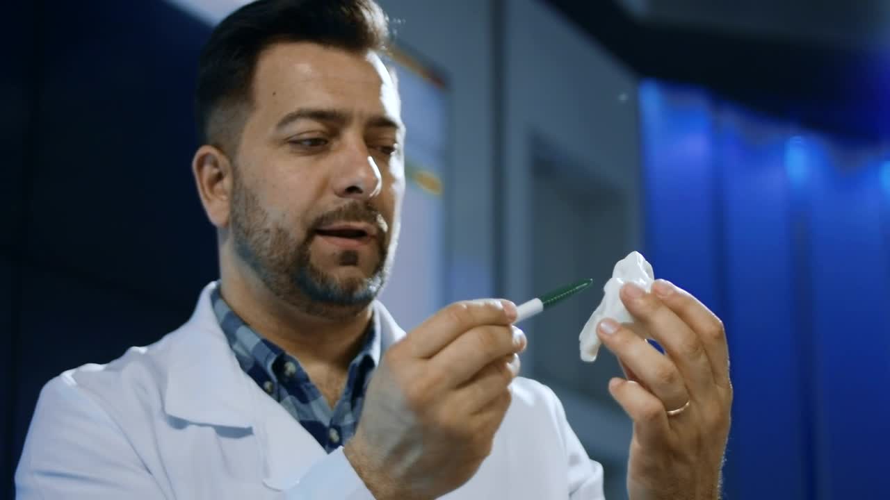 Stock Video Explaining Study With  D Printed Skull Live Wallpaper For PC