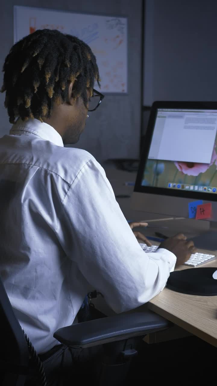 Stock Video Exhausted Man Working In An Office Overtime Live Wallpaper For PC