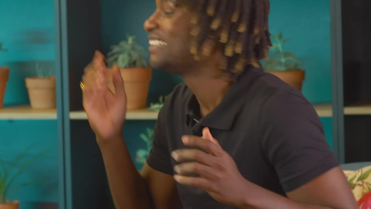 Stock Video Excited Couple Opening A Package Live Wallpaper For PC