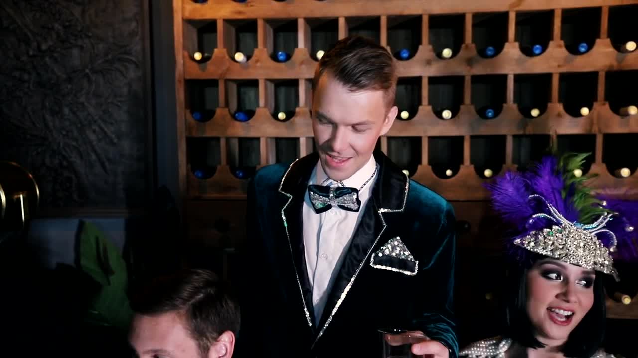 Stock Video Entertainers And Dancers Sitting In A Bar Live Wallpaper For PC