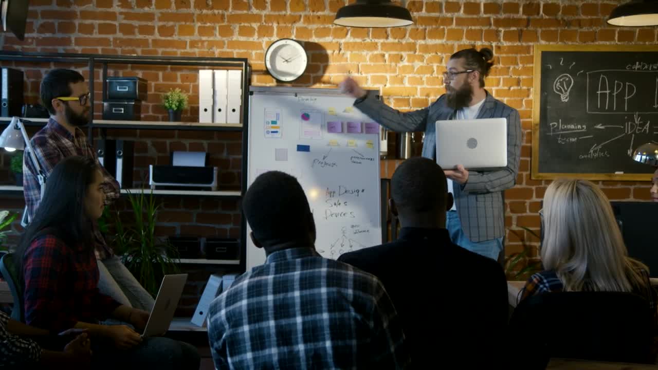 Stock Video Engineers Explaining The Project To The Audience Live Wallpaper For PC