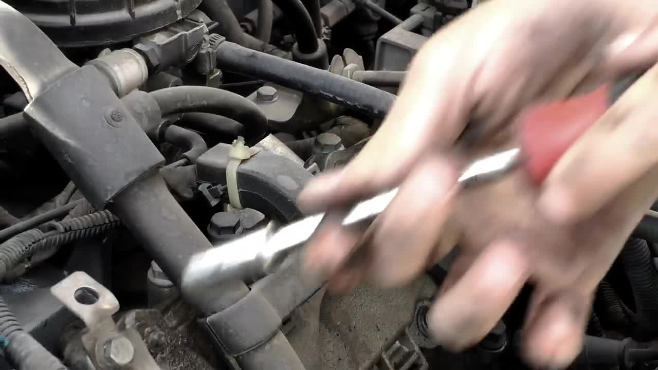 Stock Video Engine Repair Close Up Live Wallpaper For PC