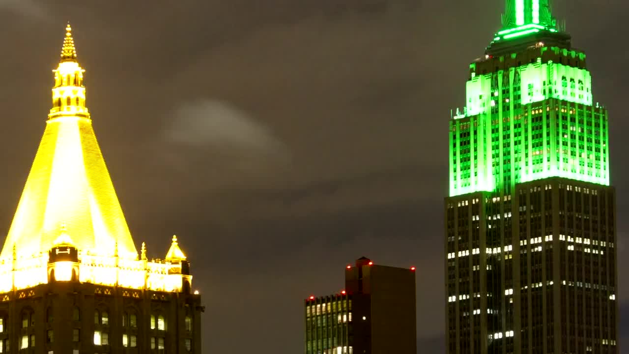Stock Video Empire State Building At Night Live Wallpaper For PC
