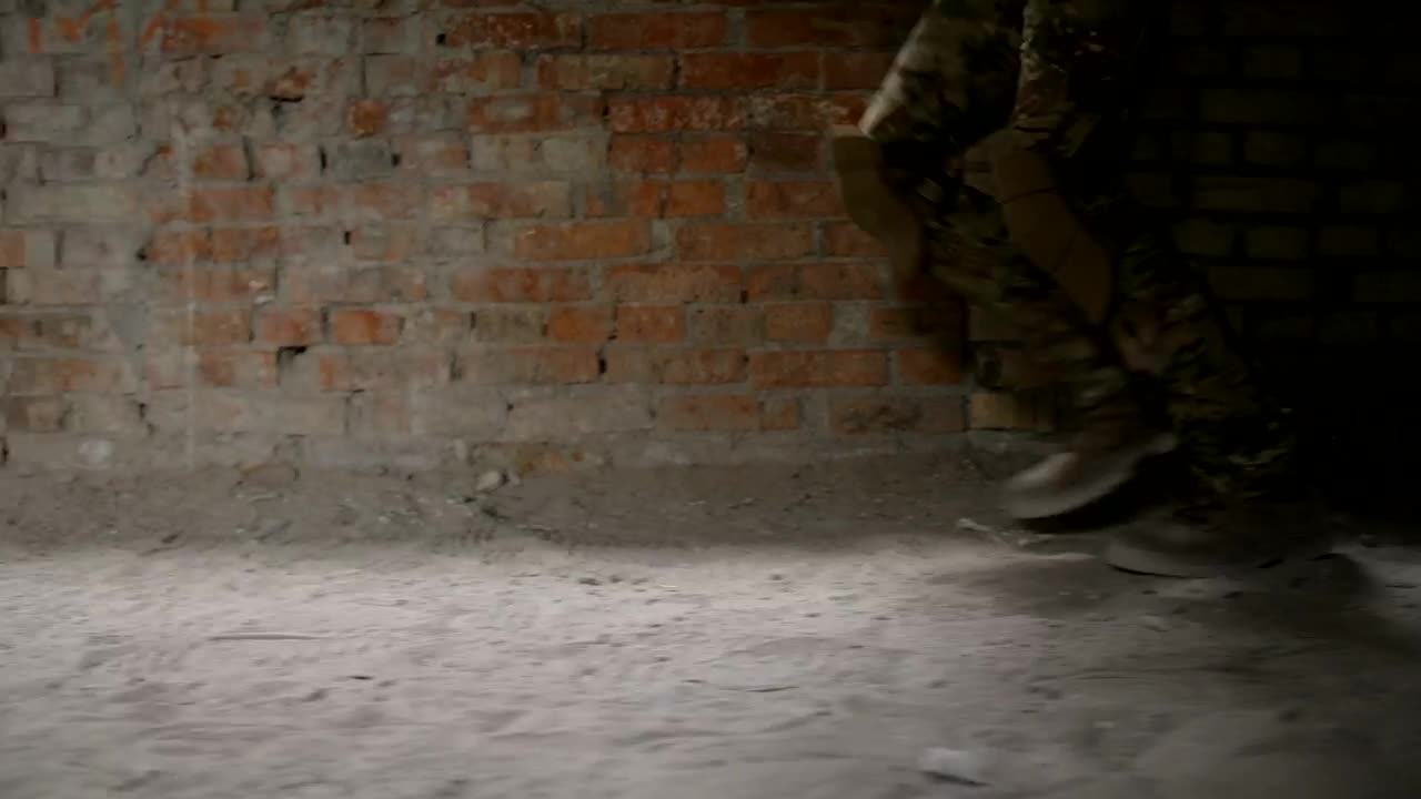 Stock Video Elite Soldiers Running Through A Building Live Wallpaper For PC