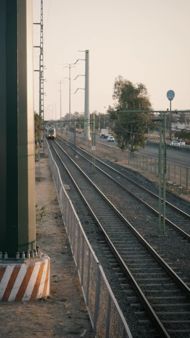 Stock Video Elevated Electric Train Live Wallpaper For PC