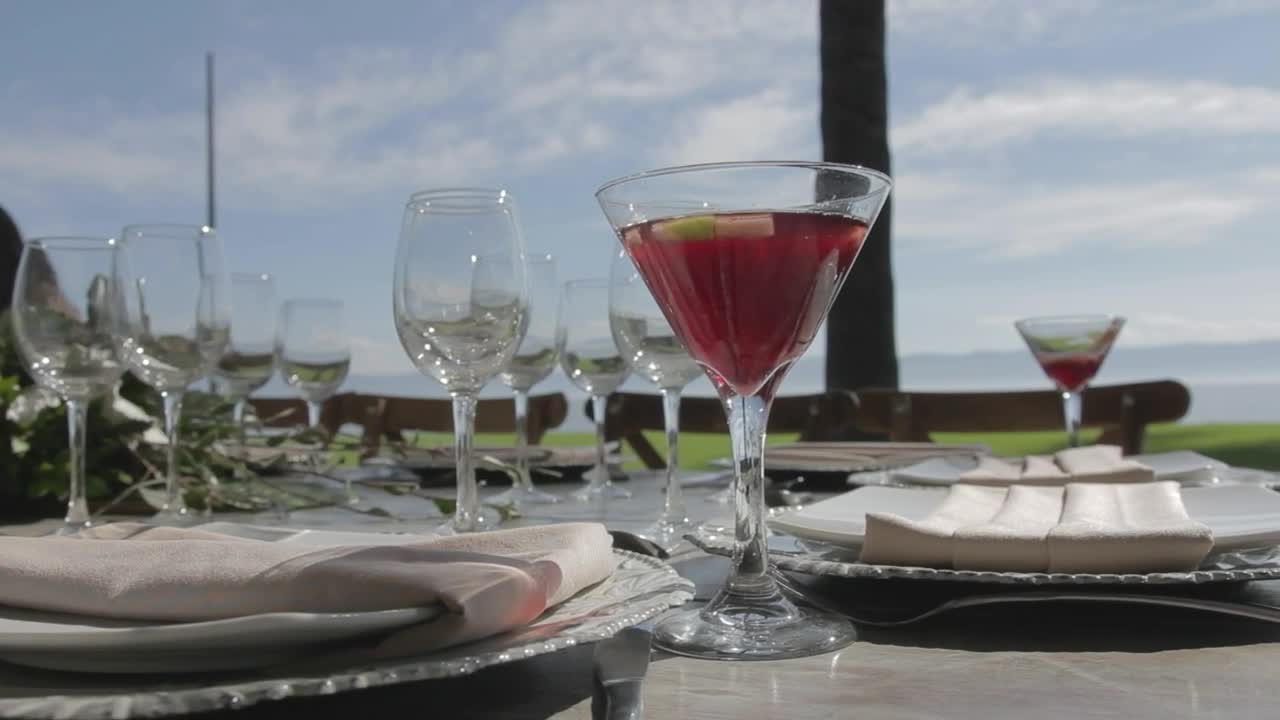 Stock Video Elegant Outdoor Wedding Table Live Wallpaper For PC